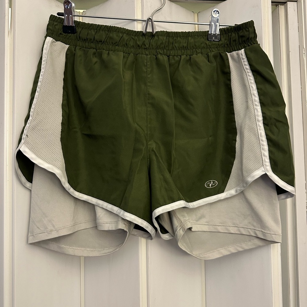 Athletic shorts